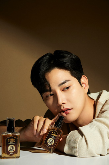 view --> 향수 광고촬영 2025-04-30 -->